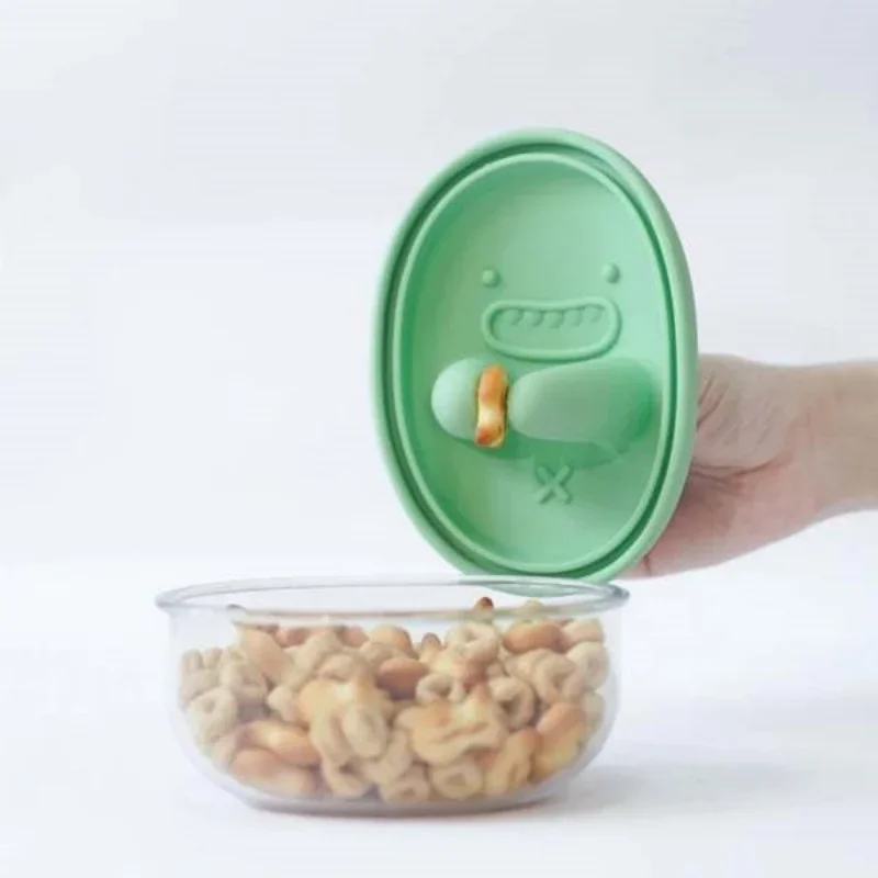 Food Storage Time - Hands-Free Snack Box, No Crumbs, Snack
